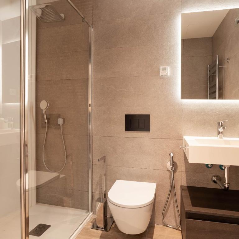 Arturo Soria Luxe en Madrid - Two-Bedroom Apartment with Terrace - 12