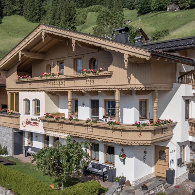 Appartement Sonne im Ferienhaus Johanna - Mayrhofen-Hippach- In der Nähe von der Skipiste - Apartment mit 2 Schlafzimmern und Bergblick - 56