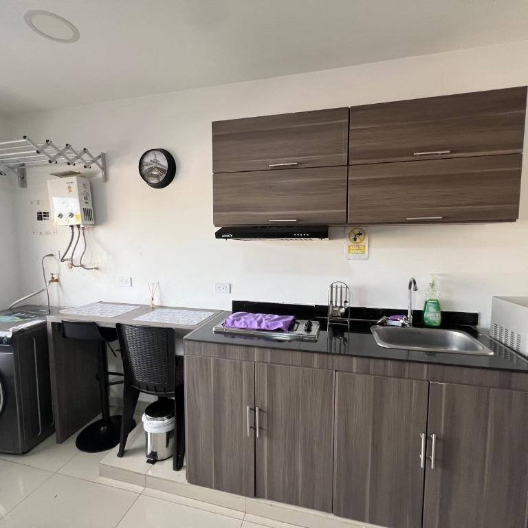 Aparta Suites La Flora- Infinity Living - Apartamento de 2 dormitorios - 11