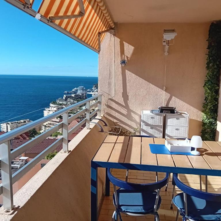 Montecarlo hill appart vue mer proche monaco - Apartment mit 1 Schlafzimmer - 8