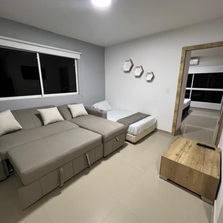 Aparta Suites La Flora- Infinity Living - Apartamento de 2 dormitorios - 56