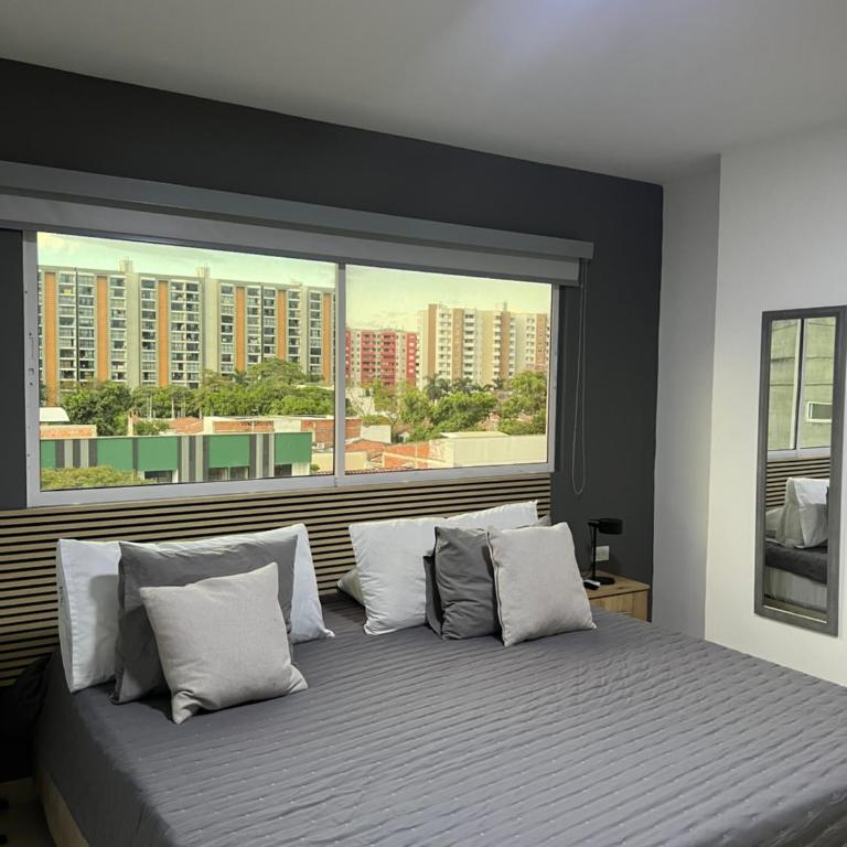 Aparta Suites La Flora- Infinity Living - Apartamento de 2 dormitorios - 84