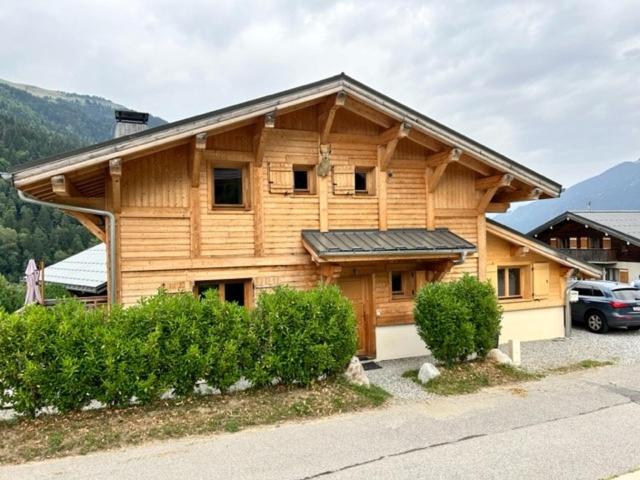 Individual chalet for up to 12 people maximum - Chalet - 34