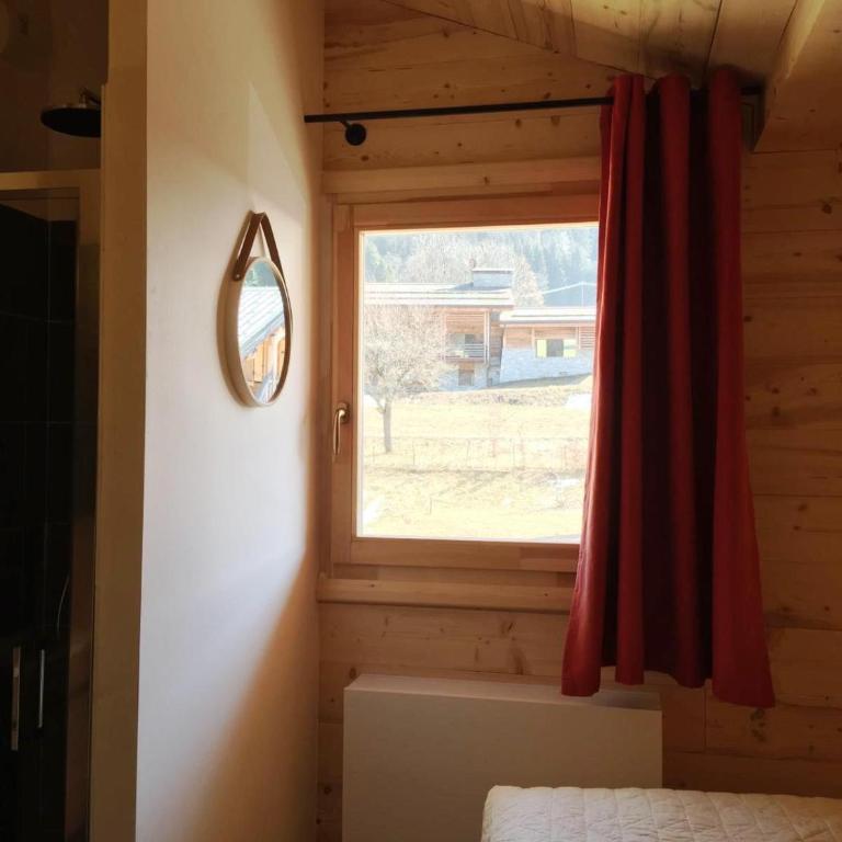 Individual chalet for up to 12 people maximum - Chalet - 19