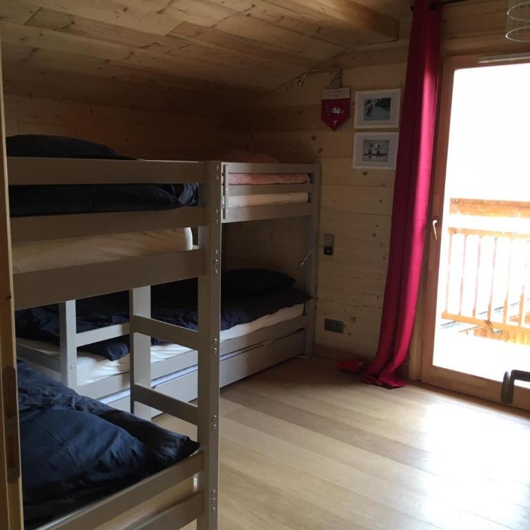 Individual chalet for up to 12 people maximum - Chalet - 20