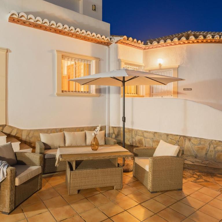 Villa Mackay by Abahana Villas - Villa - 17