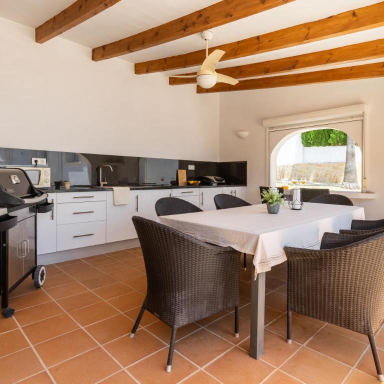 Villa Mackay by Abahana Villas - Villa - 5