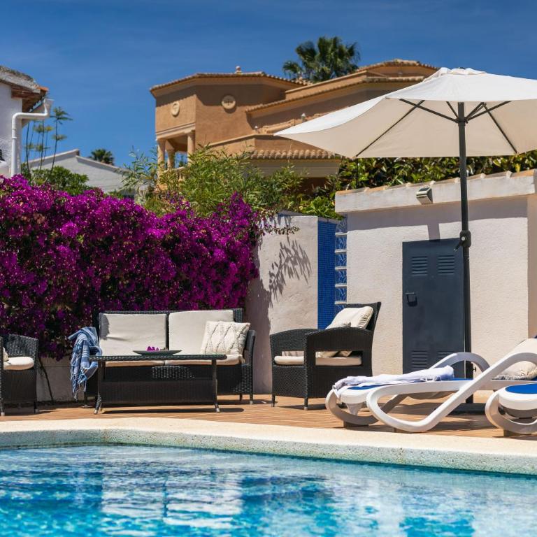 Villa Mackay by Abahana Villas - Villa - 8