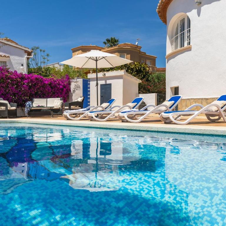 Villa Mackay by Abahana Villas - Villa - 9