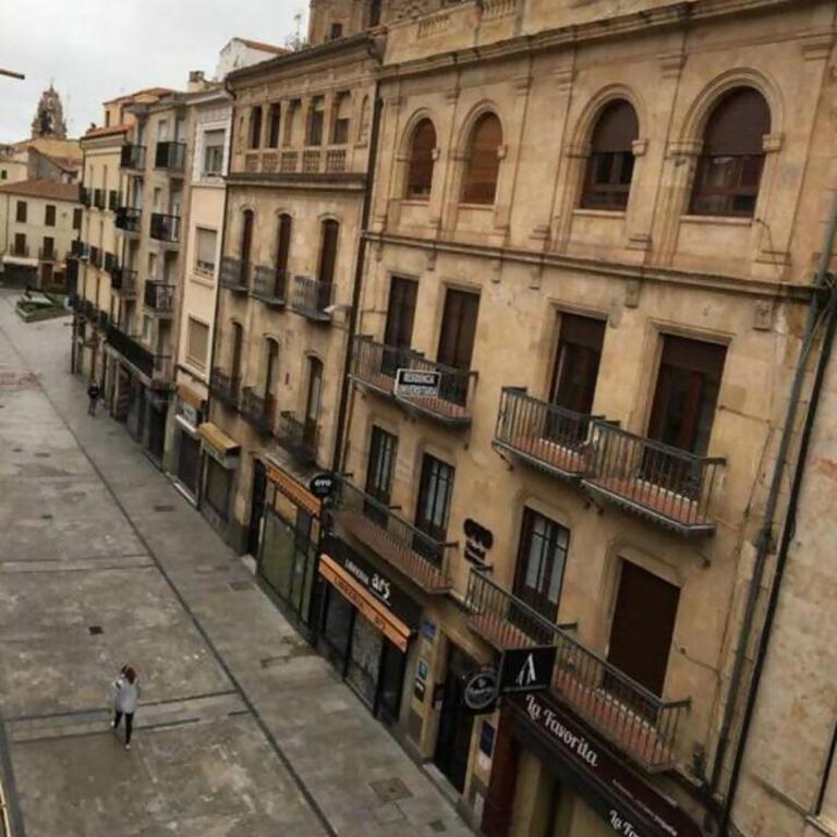 CASA TITA PLAZA MAYOR a 1 minuto, 5 baños - Apartment - 4