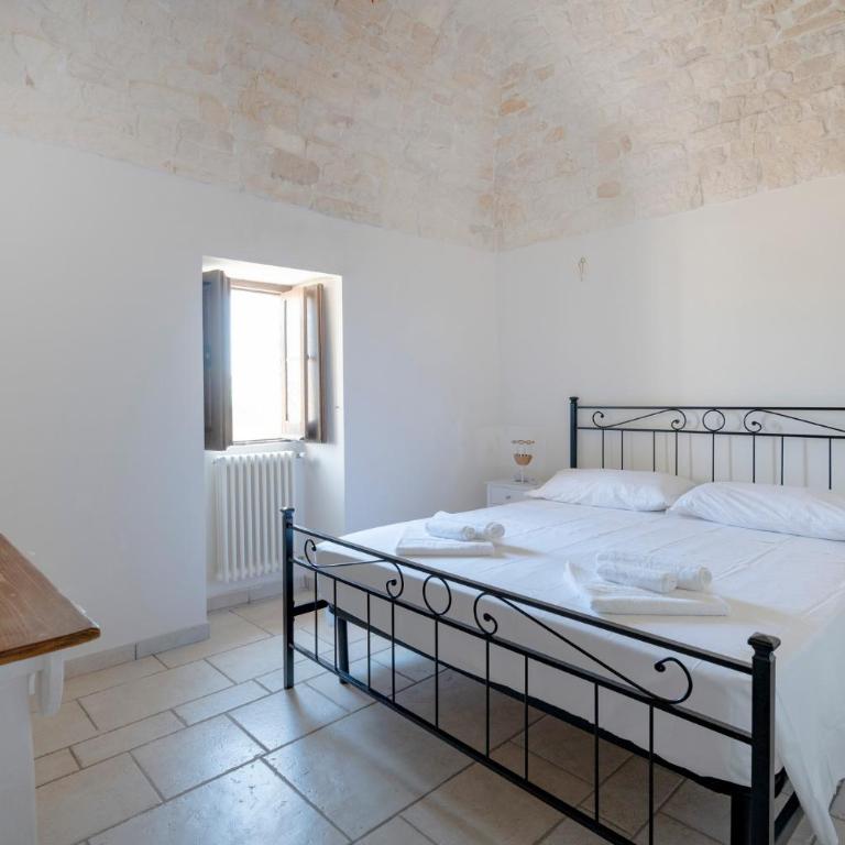 GuestHost - Contrada Mavugliola Apartments with Patio and Parking - Two-Bedroom Apartment - 5
