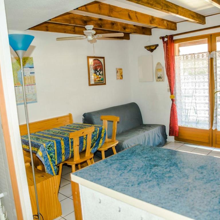 Petite maison à 300m de la plage - Two-Bedroom House - 6