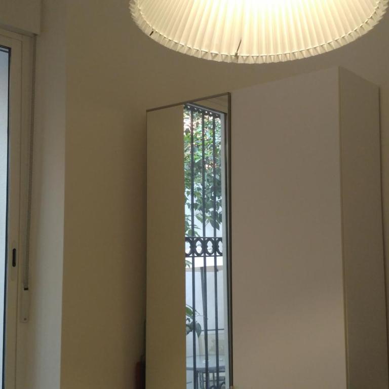 Apartamentos Fernando El Catolico - Apartamento de 1 dormitorio con vistas al jardín - 5