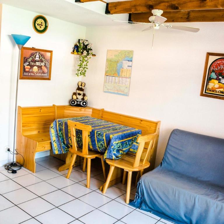 Petite maison à 300m de la plage - Two-Bedroom House - 23