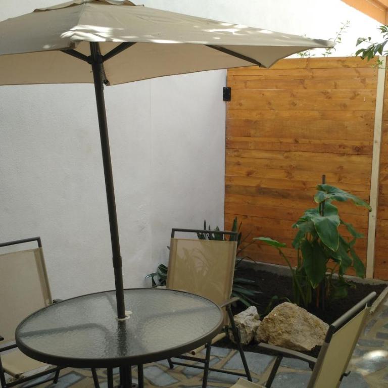 Apartamentos Fernando El Catolico - Apartamento de 1 dormitorio con vistas al jardín - 11