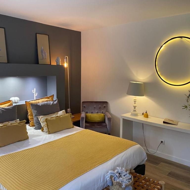 Villa Ambrosia - Deluxe Double Room - 7
