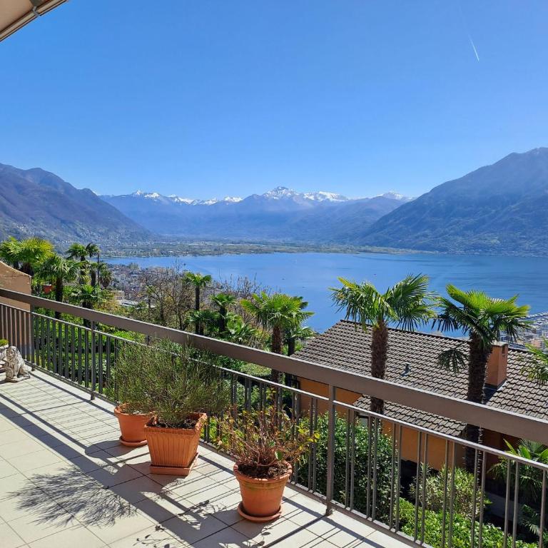 Villa Ida, 1 Stock by HolAp SA - Apartment with Lake View - 1