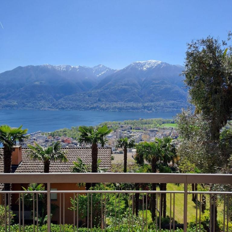 Villa Ida, 1 Stock by HolAp SA - Apartment with Lake View - 2