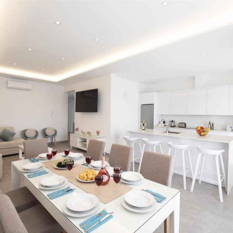 Villa Aqualava 1 by Villa Plus - Villa - 4