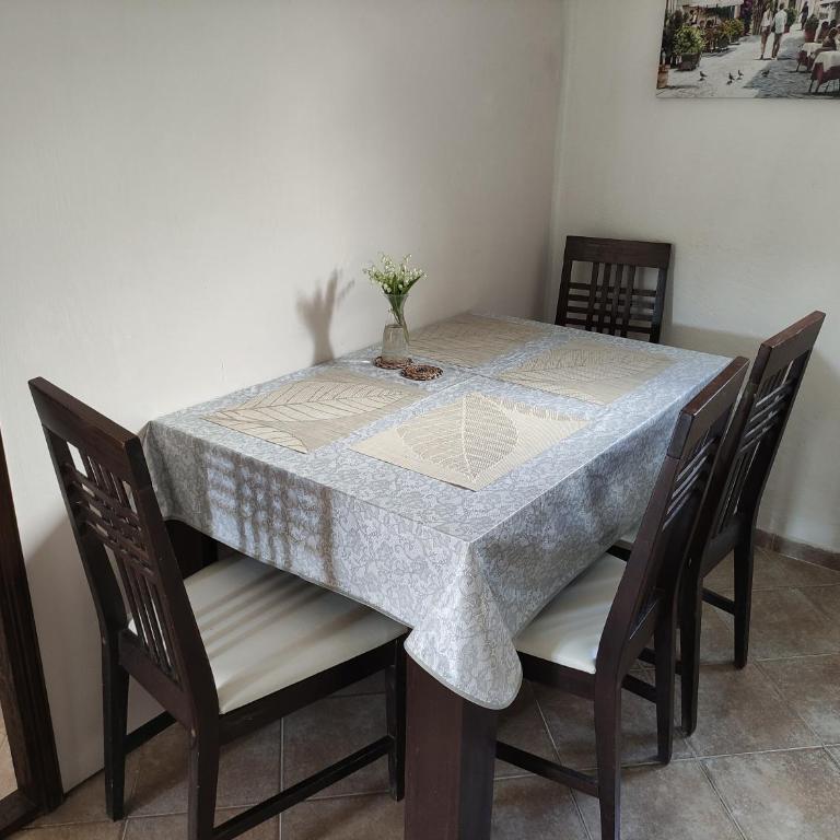 Green Valley GV - One-Bedroom Apartment with Garden View - 6