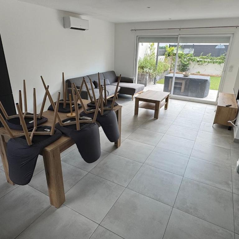 Belle villa neuve avec jardin et parking privé - Villa 1 Chambre - 18
