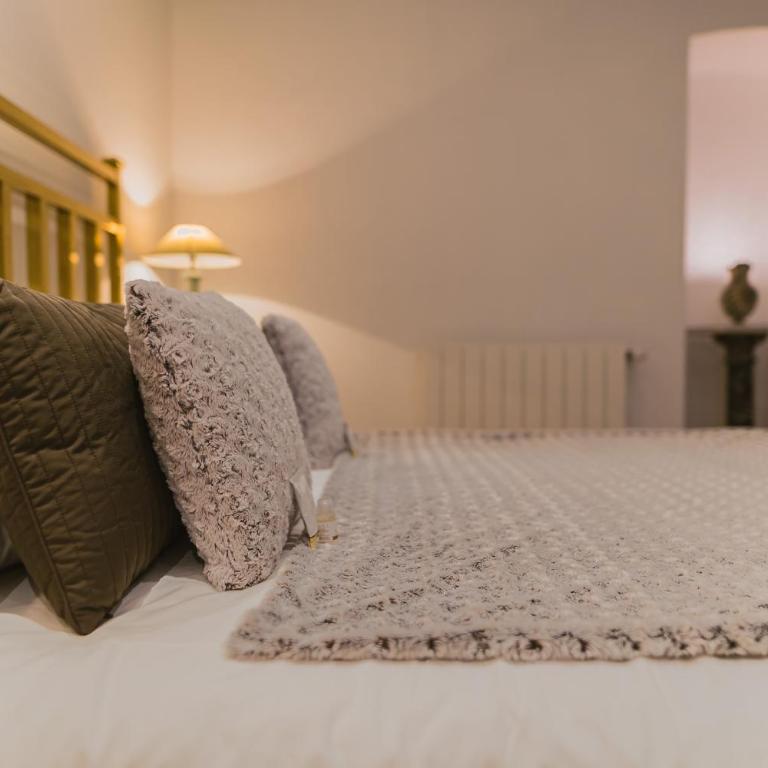 Sassi Suite - Elegant Historic Home - Double Room - 6
