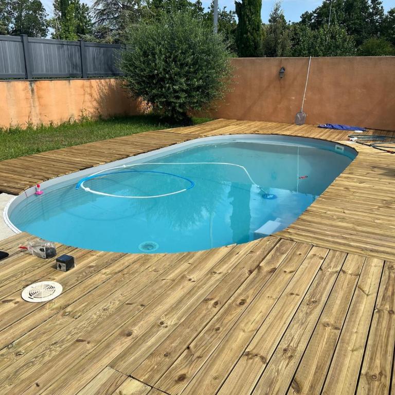 La maison de Claude avec terrasse et piscine - Villa 3 Chambres - 17