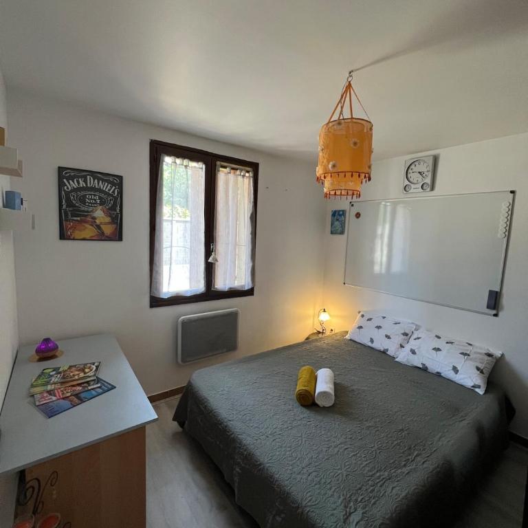 La maison de Claude avec terrasse et piscine - Villa 3 Chambres - 7