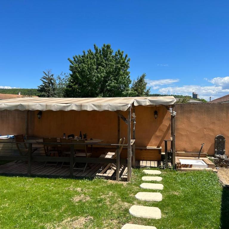 La maison de Claude avec terrasse et piscine - Villa 3 Chambres - 24