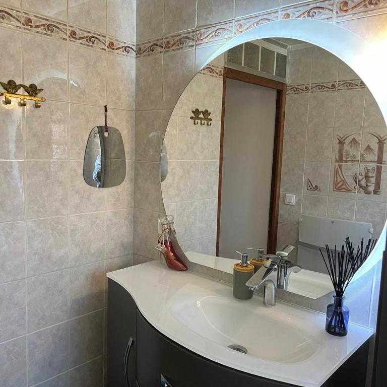 La maison de Claude avec terrasse et piscine - Villa 3 Chambres - 26