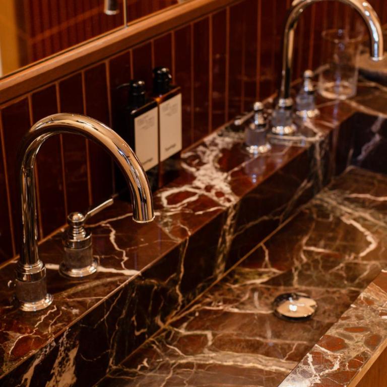 Hôtel Confidentiel - Louvre - Chambre Prestige - 17