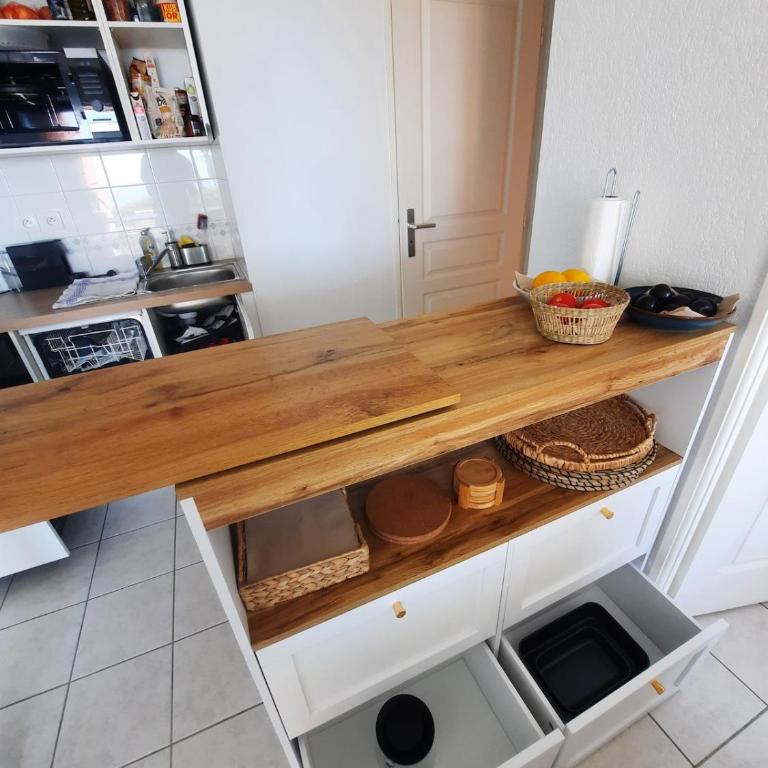 Appartement vue mer - Calme - Parking - Tennis - Piscine été - Appartement 2 Chambres - 18