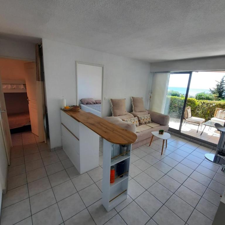 Appartement vue mer - Calme - Parking - Tennis - Piscine été - Appartement 2 Chambres - 10