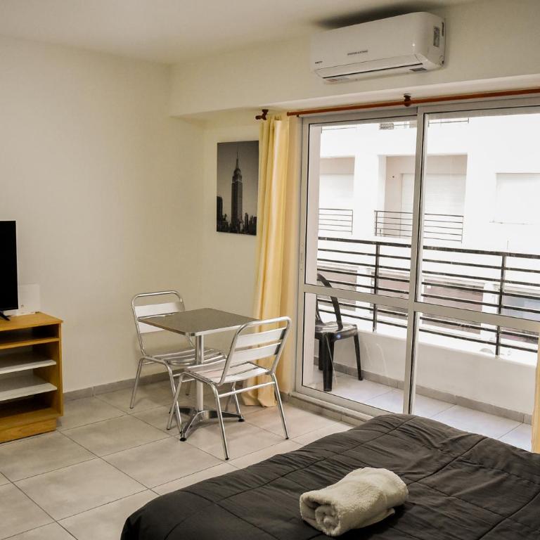 Centro - Británico- Moderno - Apartamento de 1 dormitorio - 2