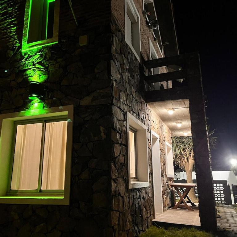 A media cuadra del mar, entre Manantiales y José Ignacio - Casa de 2 dormitorios - 5