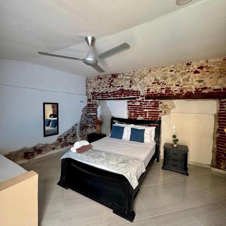 Casa Stephanie - Getsemani - Private pool - Four-Bedroom House - 20