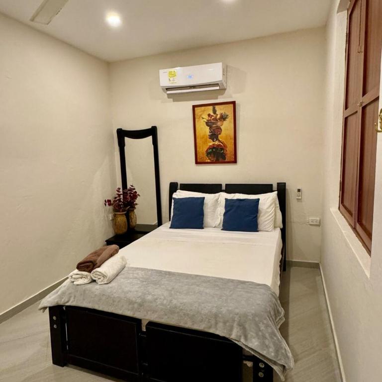Casa Stephanie - Getsemani - Private pool - Four-Bedroom House - 29