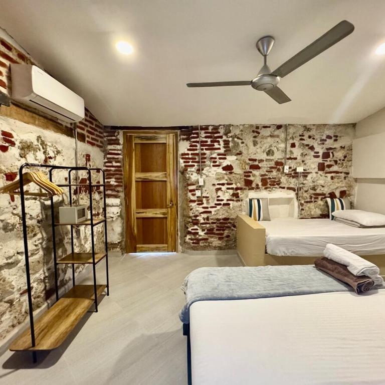 Casa Stephanie - Getsemani - Private pool - Four-Bedroom House - 35