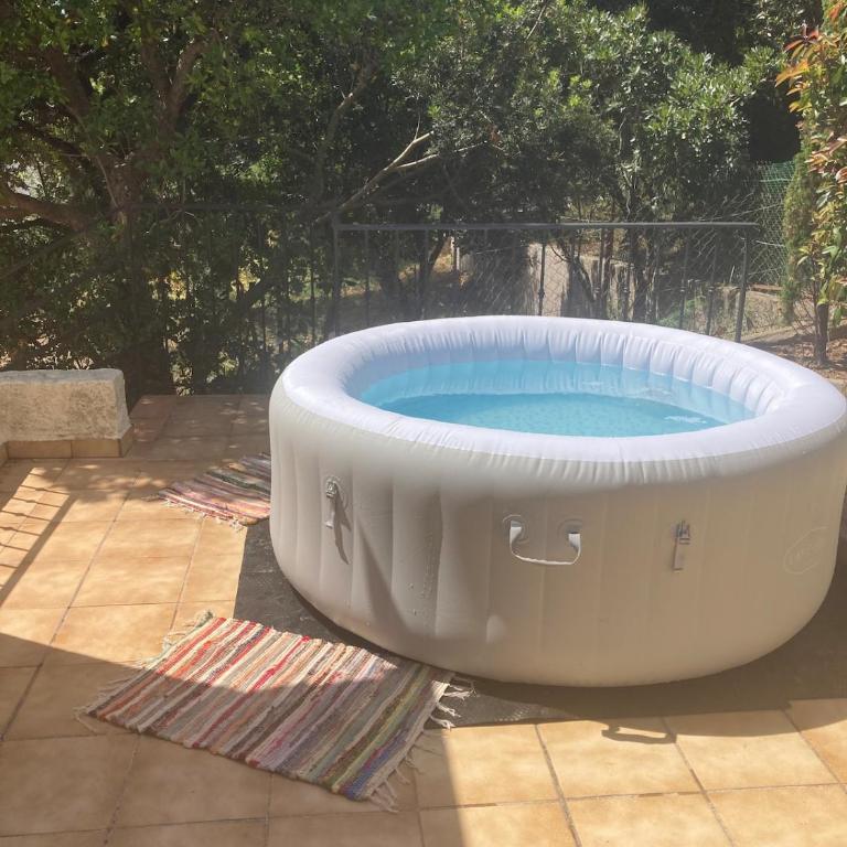 Villa vue mer, piscine chauffée et SPA, plage à pied aux Issambres-Golfe de St Tropez - Villa - 14