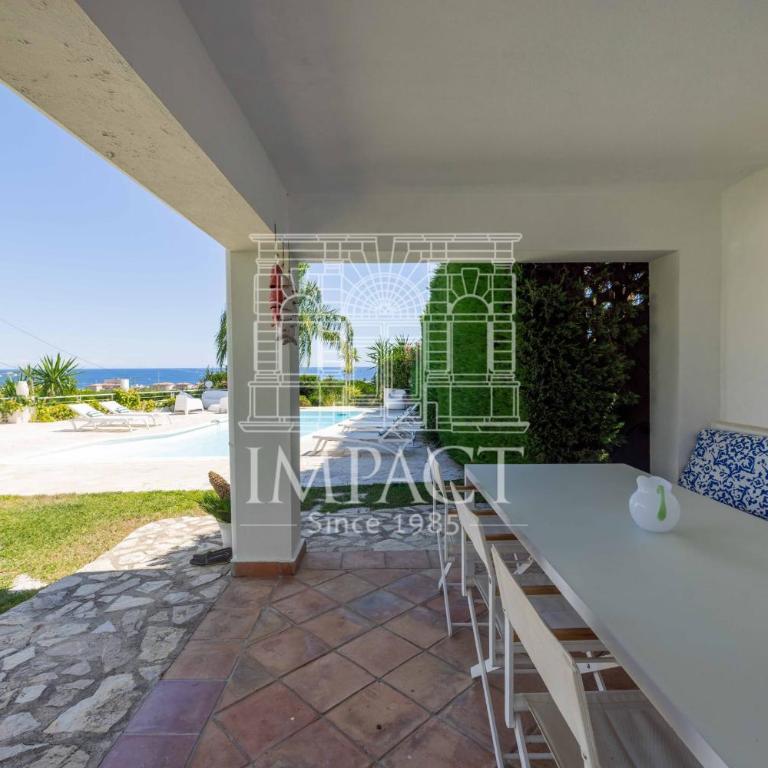 Ref 2182 - Seasonal rental in Golfe-Juan - Villa 190 m - Villa - 23