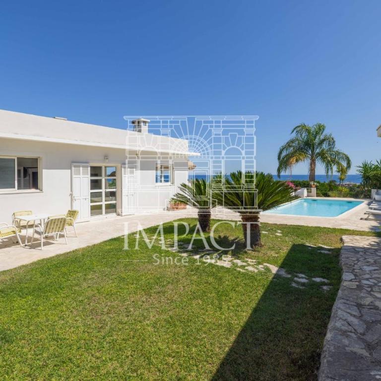 Ref 2182 - Seasonal rental in Golfe-Juan - Villa 190 m - Villa - 22