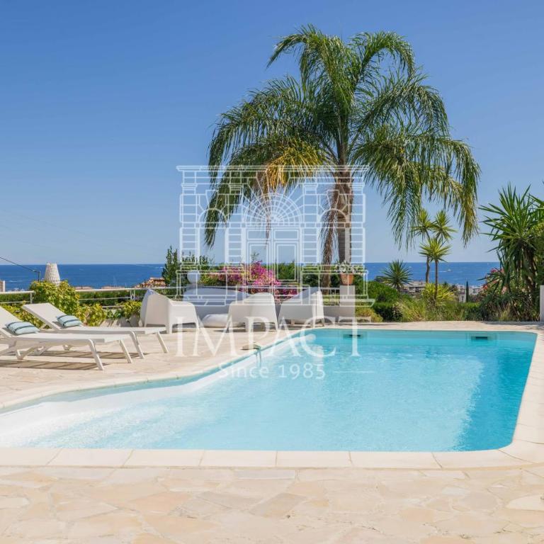 Ref 2182 - Seasonal rental in Golfe-Juan - Villa 190 m - Villa - 1