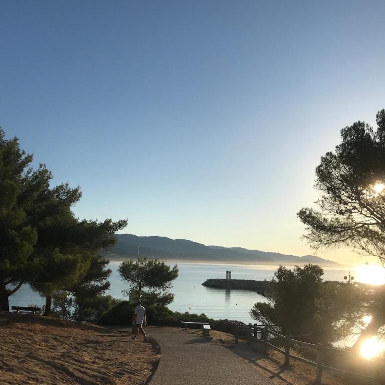 2 bedroom apartment near the sea with parking - Appartement 2 Chambres - 12