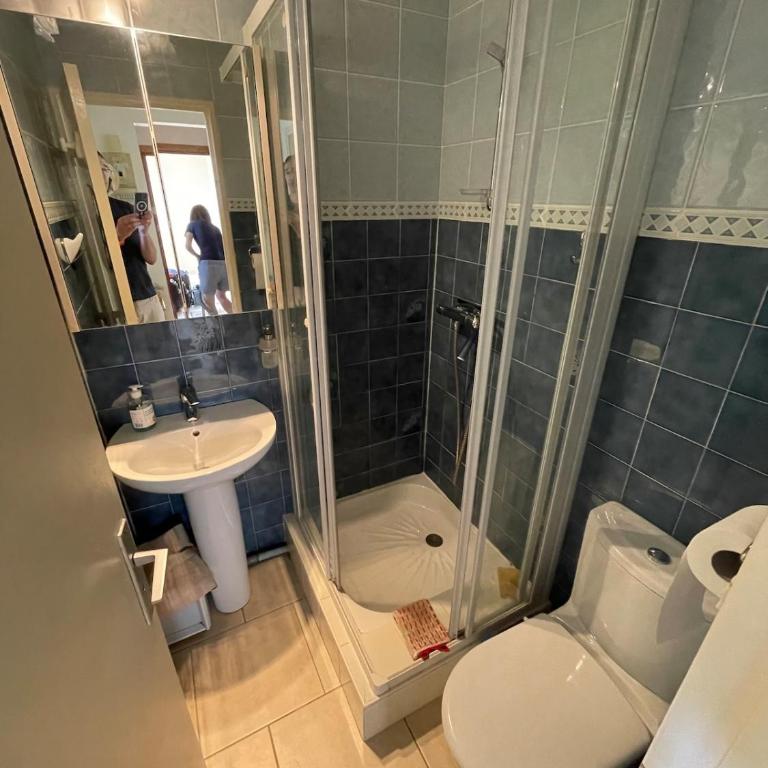 2 bedroom apartment near the sea with parking - Appartement 2 Chambres - 17