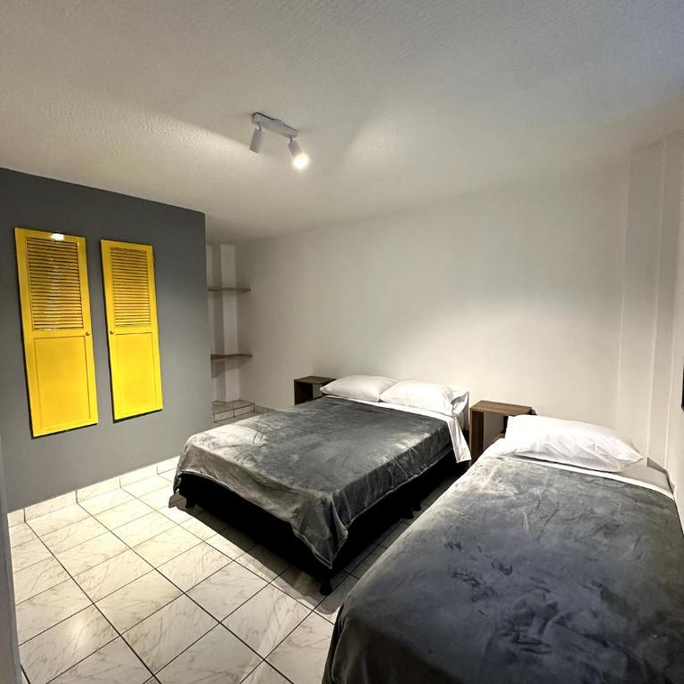 Central Apartment and Spacious balcony, San Gil - Apartamento - 3