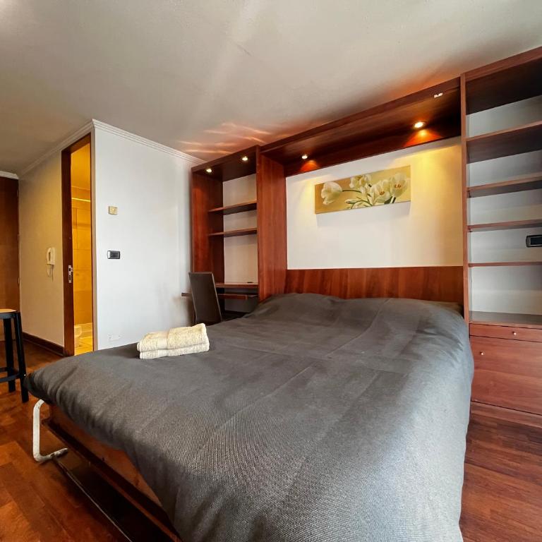 Living Santa Beatriz - One-Bedroom Apartment - 4