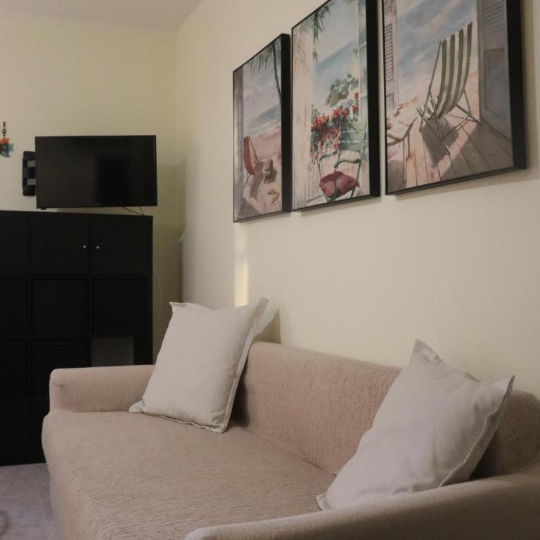 Monika Holiday 12 Beatrice Home - One-Bedroom Apartment - 31
