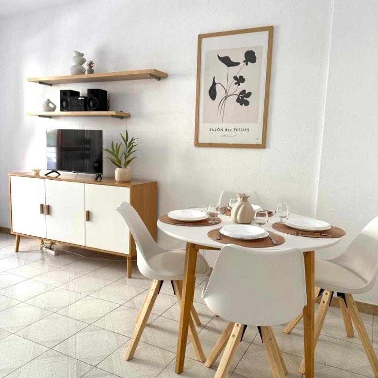 Big one bedroom apartment next to beach. - Apartamento de 1 dormitorio - 12