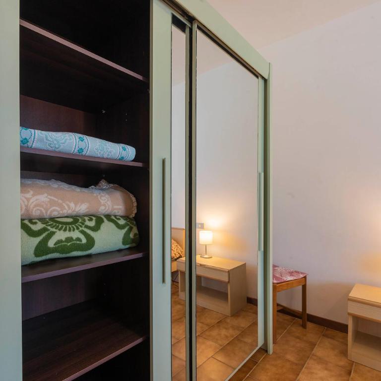 Residence San Zeno - vicino centro,lago parcheggio - Two-Bedroom Apartment - 10