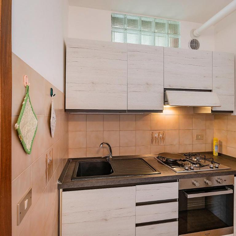 Residence San Zeno - vicino centro,lago parcheggio - Two-Bedroom Apartment - 19